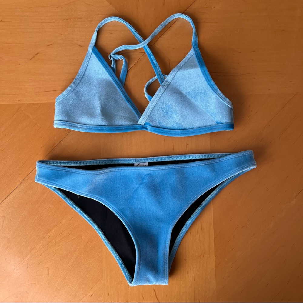 Blue velvet hoaka bikini